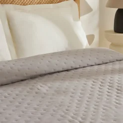 Karaca Breezy Bettüberwurf 230x240 cm Grau Clearance