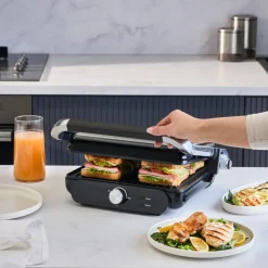 Karaca Homend Grilliant 1366H Toaster und Grill mit herausnehmbarer Gusseisenplatte und Edelstahlgehäuse Hot