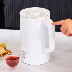 Karaca Homend Heatrow Cooltouch Wasserkocher 1,7L – Doppelwand, Leiser Betrieb, Cool-Touch-Gehäuse, Edelstahl, 2200W Schnellkochfunktion, Dreifachschutz, Weiß Best