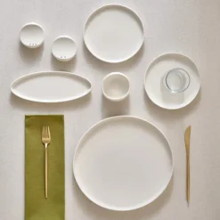 Karaca Bone China Olla 28-teiliges Servierset für 6 Personen, Weiß Discount