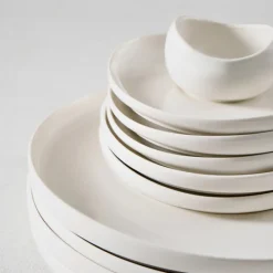 Karaca Bone China Olla 28-teiliges Servierset für 6 Personen, Weiß Discount