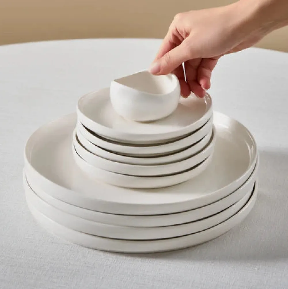 Karaca Bone China Olla 28-teiliges Servierset für 6 Personen, Weiß Discount