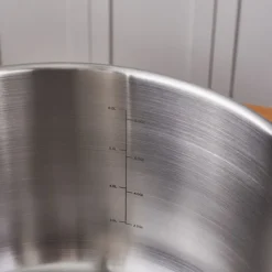 Karaca Elite Edelstahl-Induktions-Kochtopf mit Deckel, 28 cm, Silber Hot