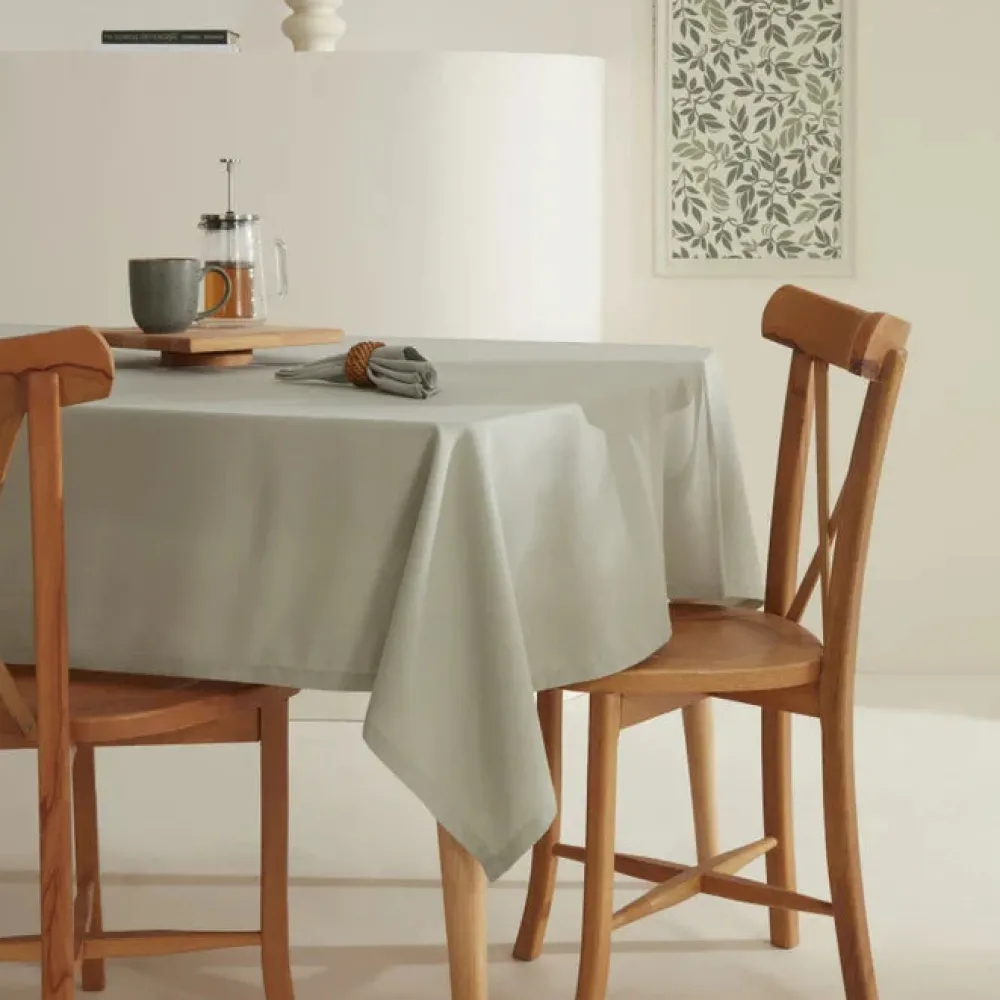 Karaca Home Belle Pflegeleichte Tischdecke Salbei Adaçayı