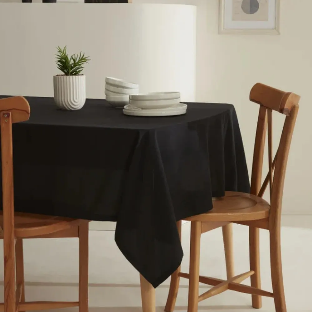 Karaca Home Belle Pflegeleichte Tischdecke Schwarz 140x200 cm Siyah Best
