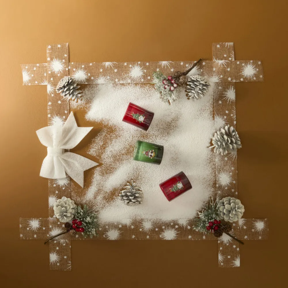 Karaca Home New Year Gnome Village 3-teiliges Duftkerzen-Set Yeşil