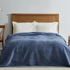 Karaca Home Sandra Doppel Fischgrätmuster-Decke, Indigo Indıgo Hot