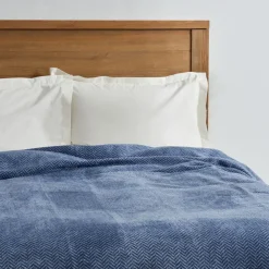 Karaca Home Sandra Doppel Fischgrätmuster-Decke, Indigo Indıgo Hot