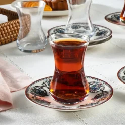 Karaca Nakkas 12-teiliges Türkisches Teeset aus Bone China für 6 Personen, 130 ml, Rot Online