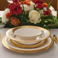 Karaca Royal Bone China Charlotte 55-teiliges Tafelservice für 12 Personen, Gold Hot