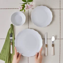 Karaca Scalloped 18-teiliges Tafelservice für 6 Personen Weıß01 Discount