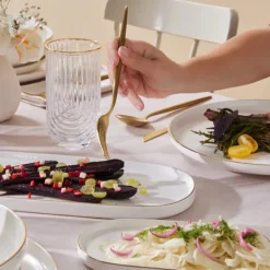 Karaca Stream Bone China Favaro 53-teiliges Tafelservice für 12 Personen, Gold Best