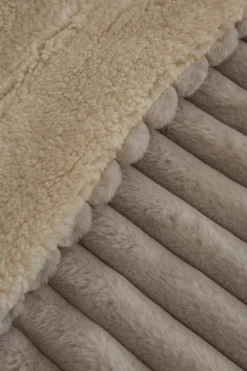 Karaca Stripe Sherpa Graue Decke 150x200 Açık Gri New