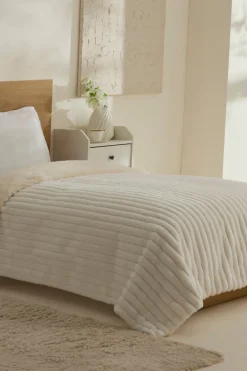 Karaca Stripe Sherpa Weiße Decke 150x200 Beyaz Hot