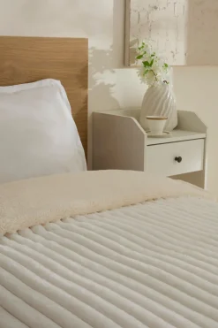 Karaca Stripe Sherpa Weiße Decke 150x200 Beyaz Hot