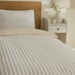 Karaca Stripe Sherpa Weiße Decke 150x200 Beyaz Hot