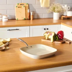 Karaca Swiss Crystal Almond Cream Stielgrill 28 cm Creme01 Sale