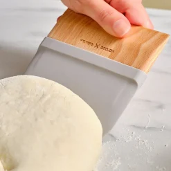 Karaca X Refika Gadgets Beidseitiger Holz-Teigschaber Grau02 Clearance