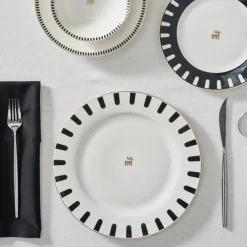 Karaca -Kollektion zum 50-jährigen Jubiläum Korea 24 Teil 6 Person Porzellan Dinner Set Schwarz01 Clearance