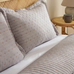 Karaca Margot Bettüberwurf Set 230x240cm + 2(50x70) cm Grau Clearance